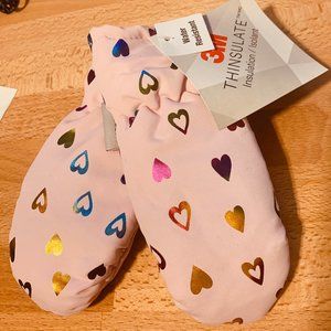 3M Thinsulate winter mittens with pink hearts